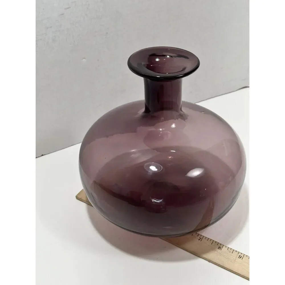 Vintage Art Glass Hand Blown Purple Amethyst‎ Oval Bud Vase Round Bulb Vase 8.5”